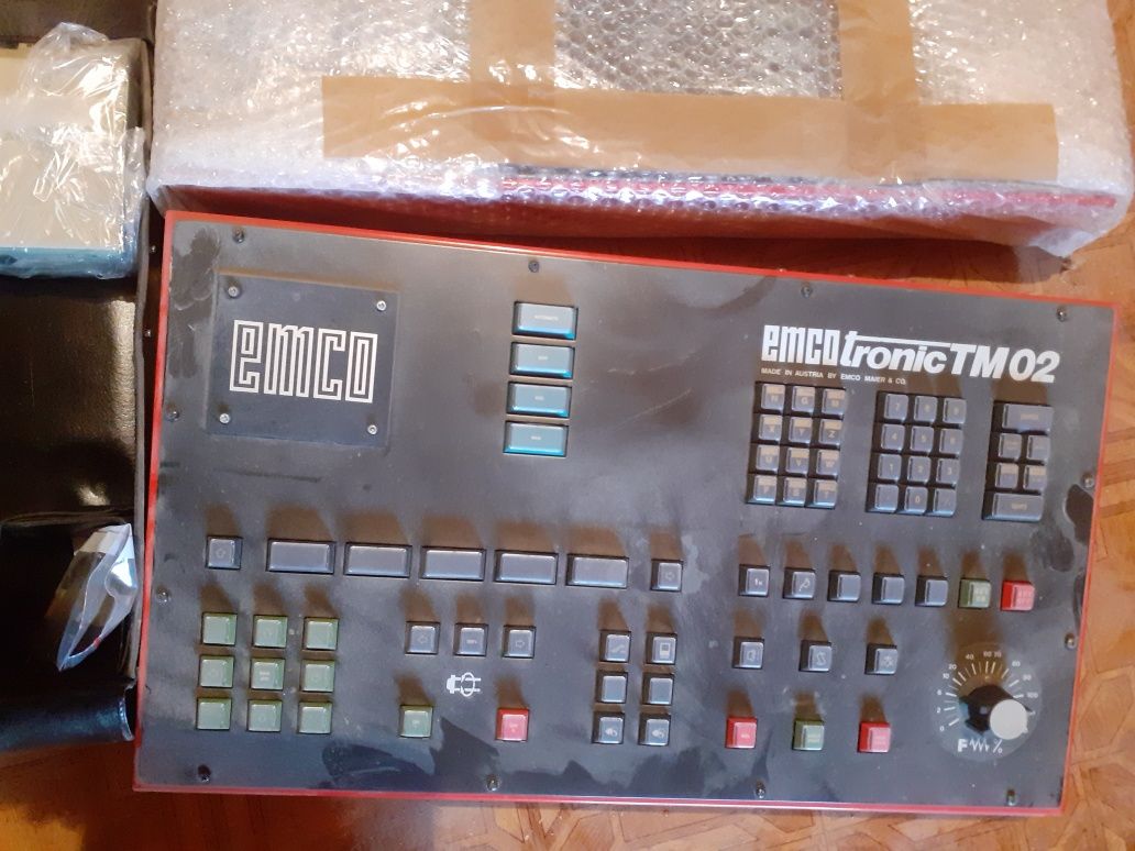 Emco tokarka frezarka panel sterowania  klawiatura  tronic tm 02 cnc