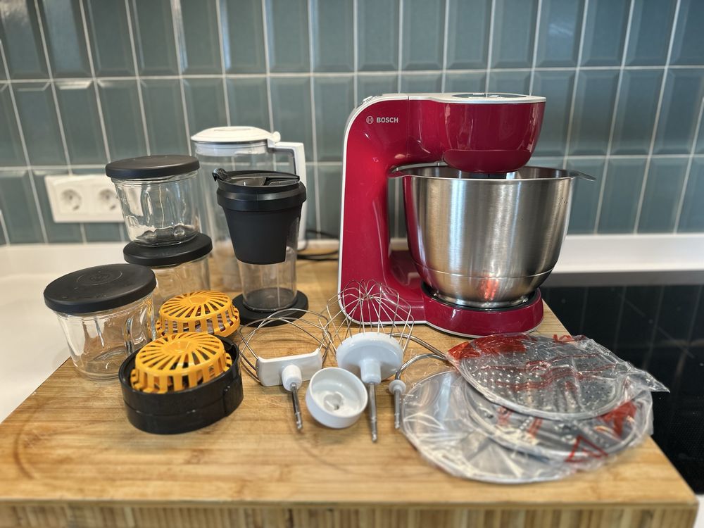 Robot Bosch MUM 5 1000W