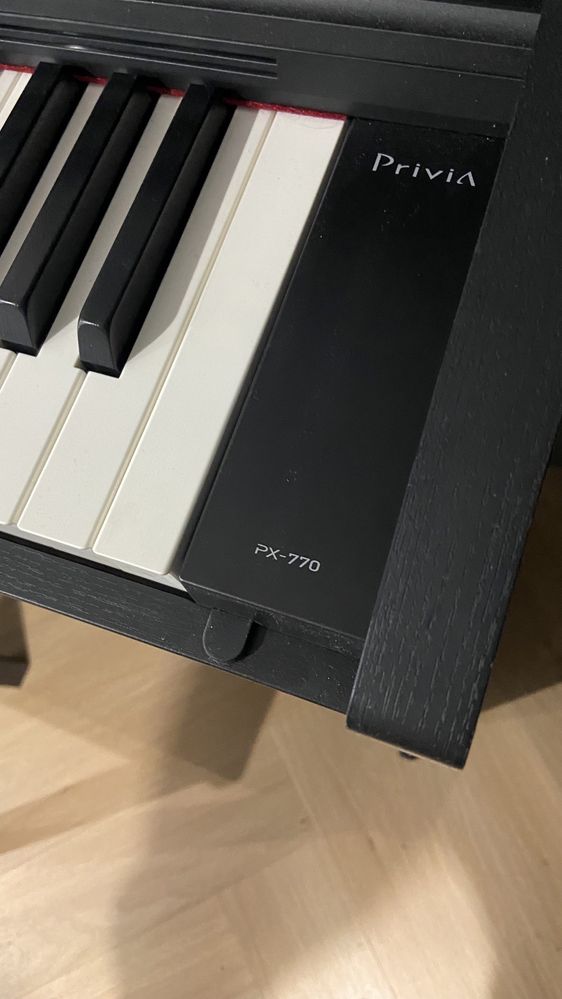Pianino elektroniczne Casio PX-770