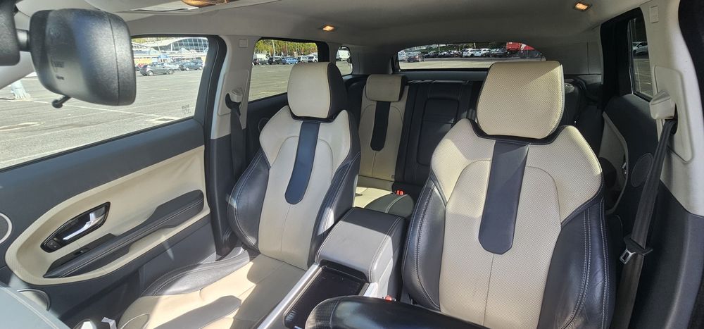 Range rover evoque sport