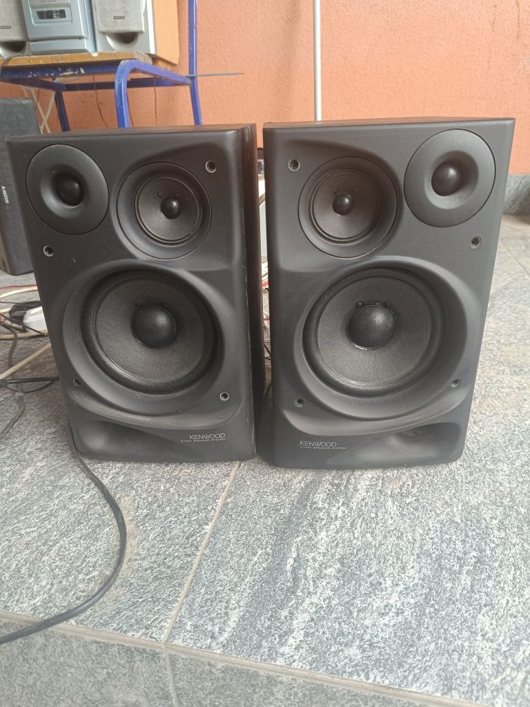 Продам колонки Kenwood 3-Way Speaker System. б/у