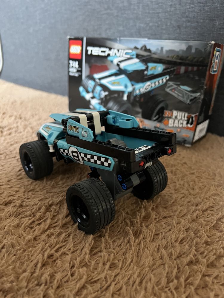 LEGO TECHNIC 42059 Stunt Truck