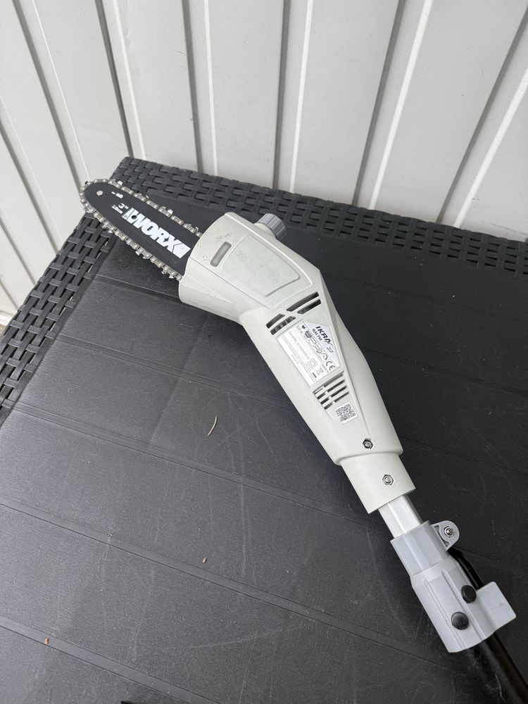 Ikra IEAS 750 Elektryczna Pilarka na wysiegniku
