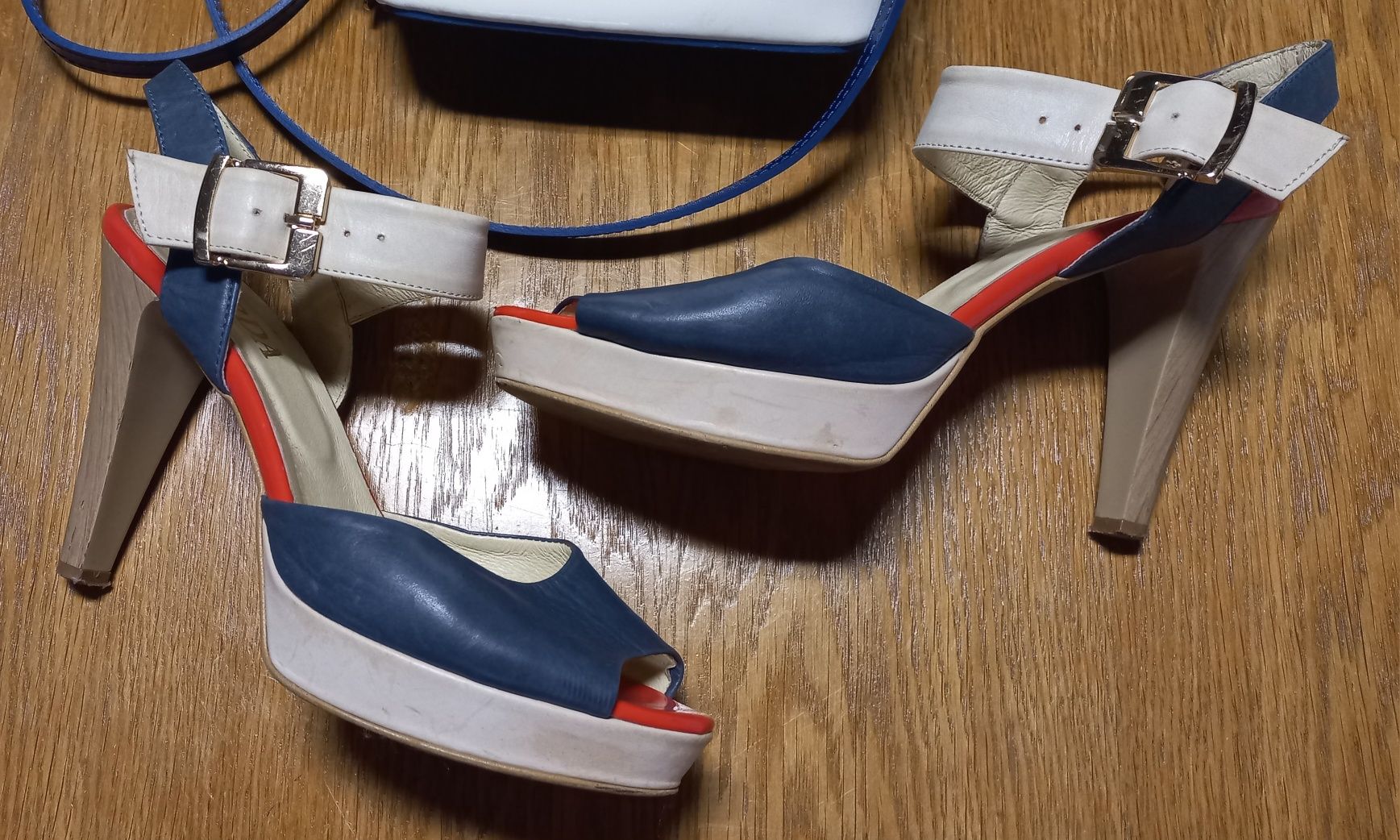 Zestaw letni buty na obcasie skórzane 39 i torebka