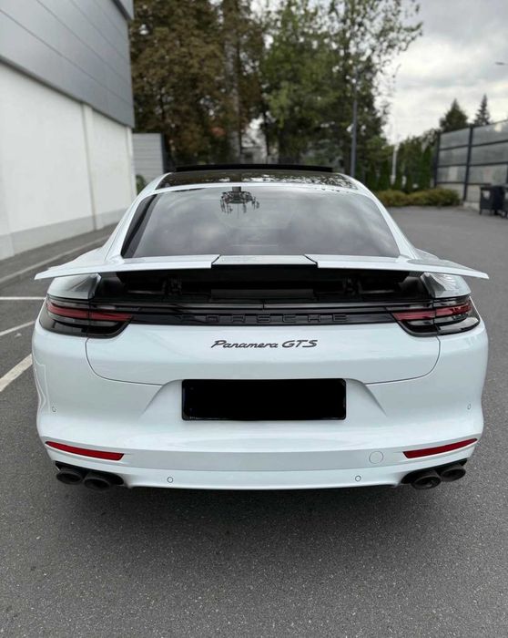 Porsche Panamera GTS 2019