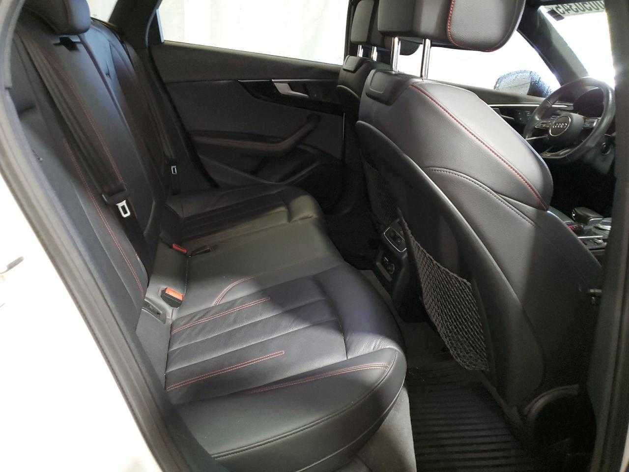 Audi a4b9 з америки