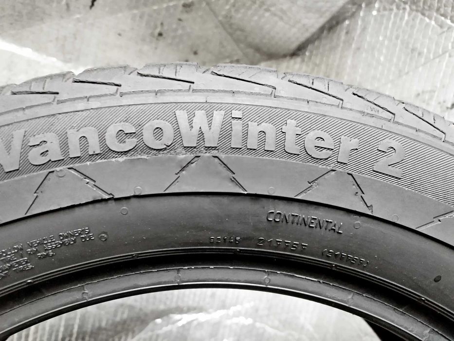Шини Б/в 225.55.17с пара Continental