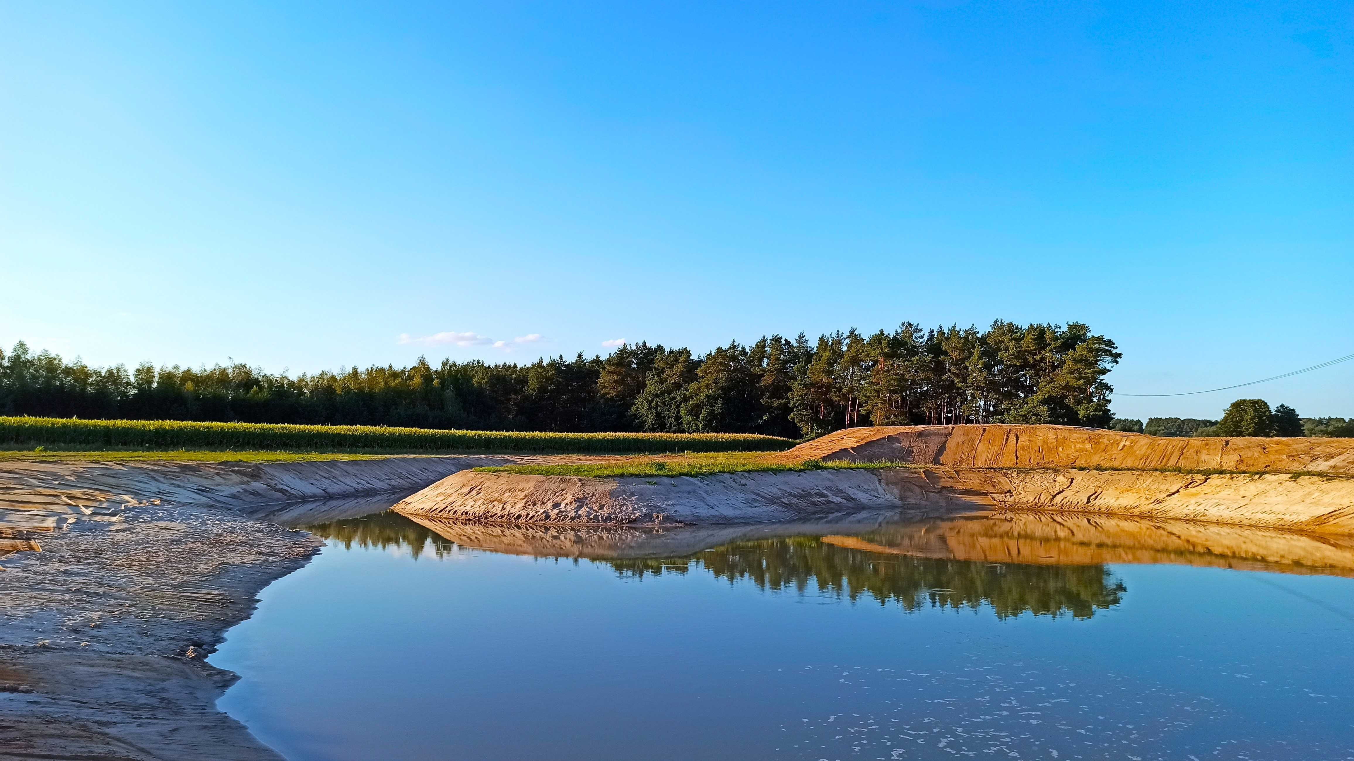 Nowy domek do 18 osób. Sauna, bania z jacuzzi. 90 km od W-wy.
