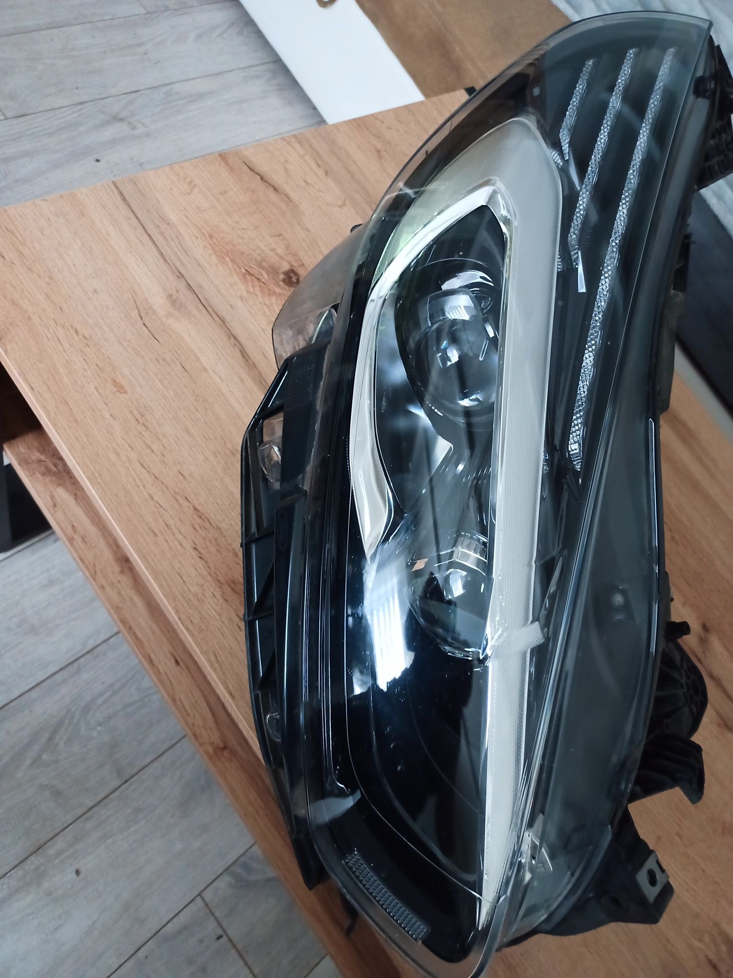 Lampy przód Ford S-Max full LED 20 r st- line