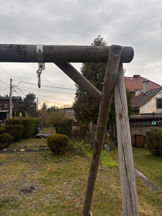 Huśtawka z drabinką dla dzieci