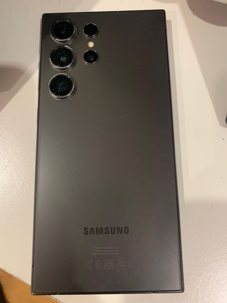 Samsung S24 ultra 256gb