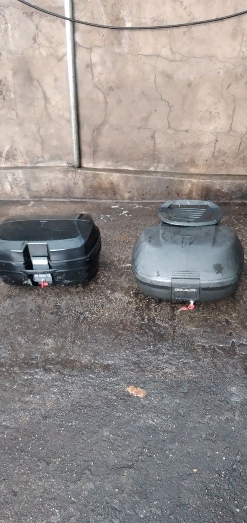 Mala de Scooter Pequena 30,€ capacetes+suporte Chad. zona Gondomar