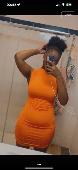 Vestido Curto Laranja