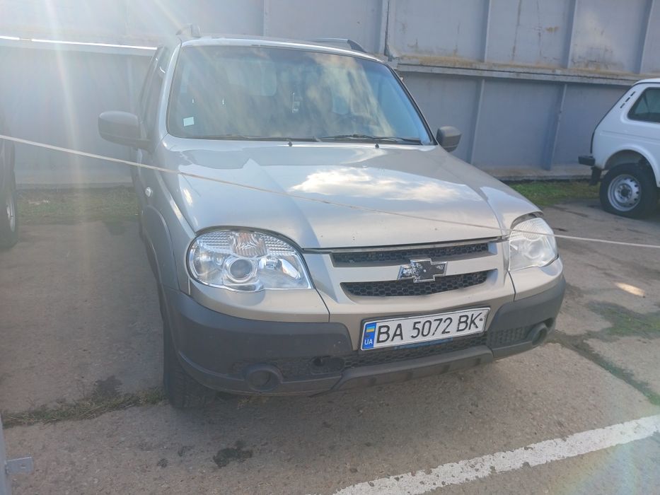 Автомобіль Chevrolet Niva
