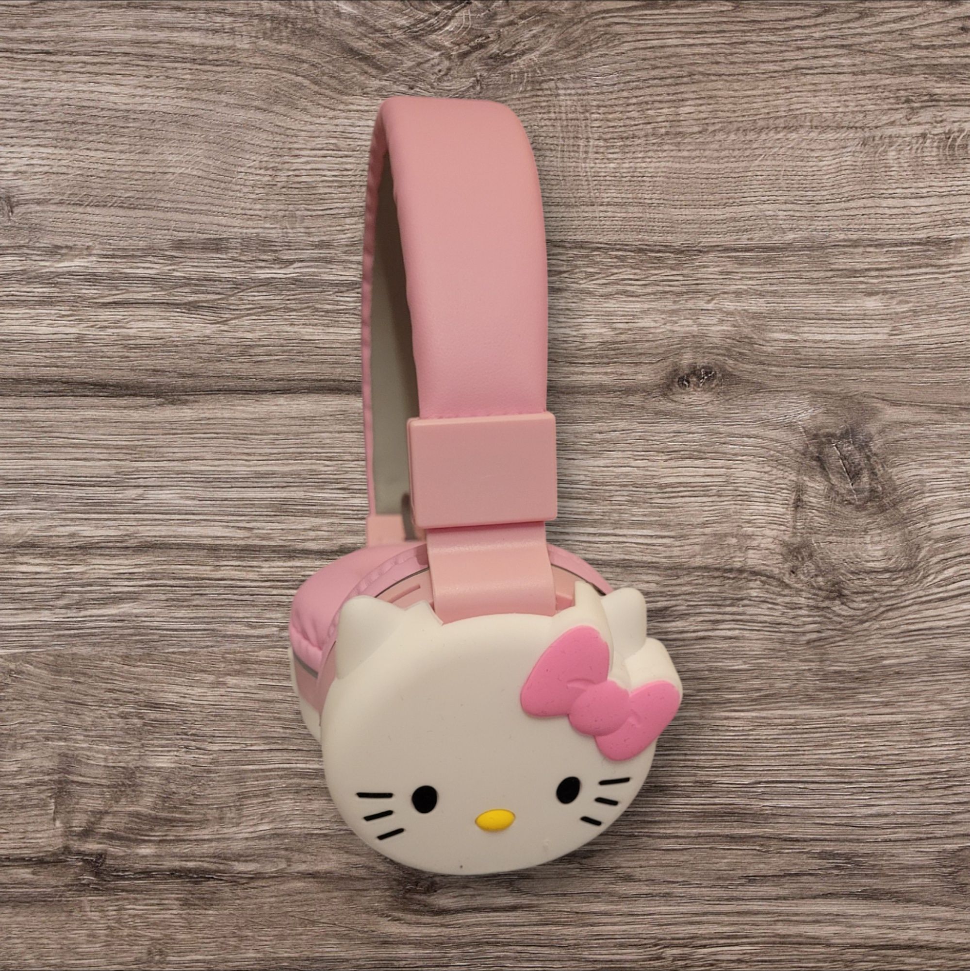 Nowe słuchawki bluetooth Hello Kitty bezprzewodowe i przewodow