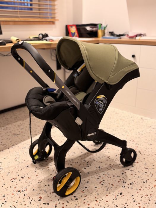 Автокрісло Doona+ разом з базою Isofix на гарантіі від Baby Park