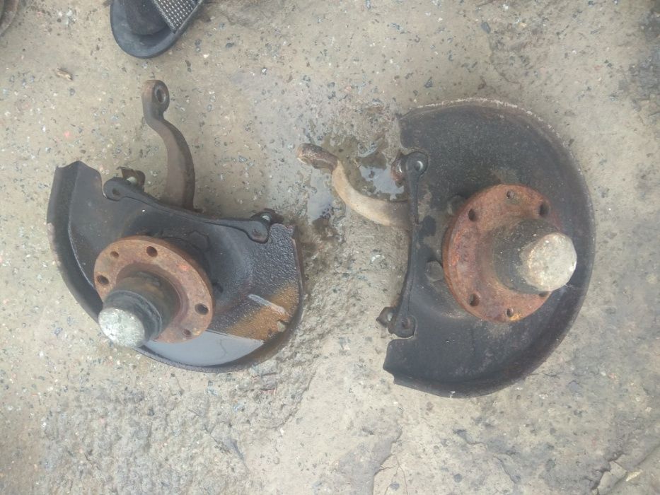 Стойка поворотный кулак,тормозной диск ,супорт ваз,опель, б3 б5 таврия