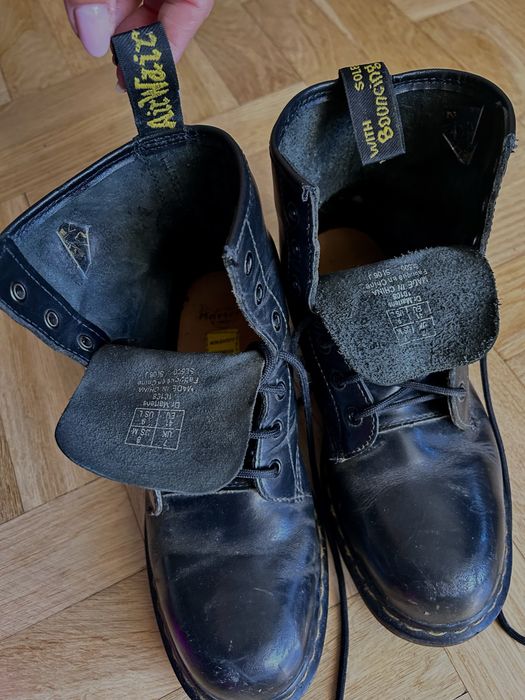 Glany dr. Martens unisex rozm. 41, czarne, skóra licowa.