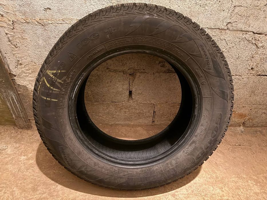 Goodyear UltraGrip Ice+, розмір 215/65 R16