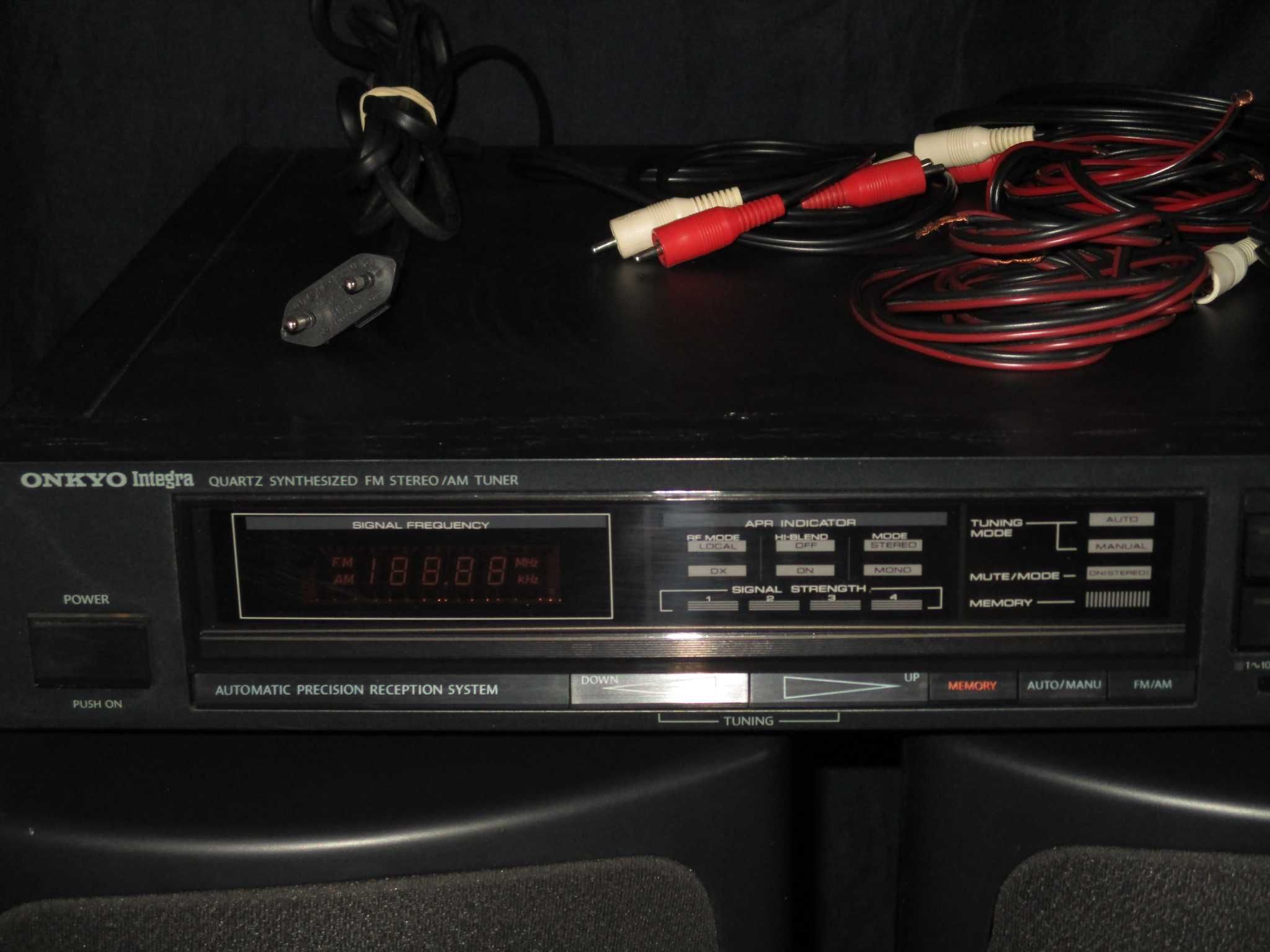 Rádio Onkyo e Colunas Technics