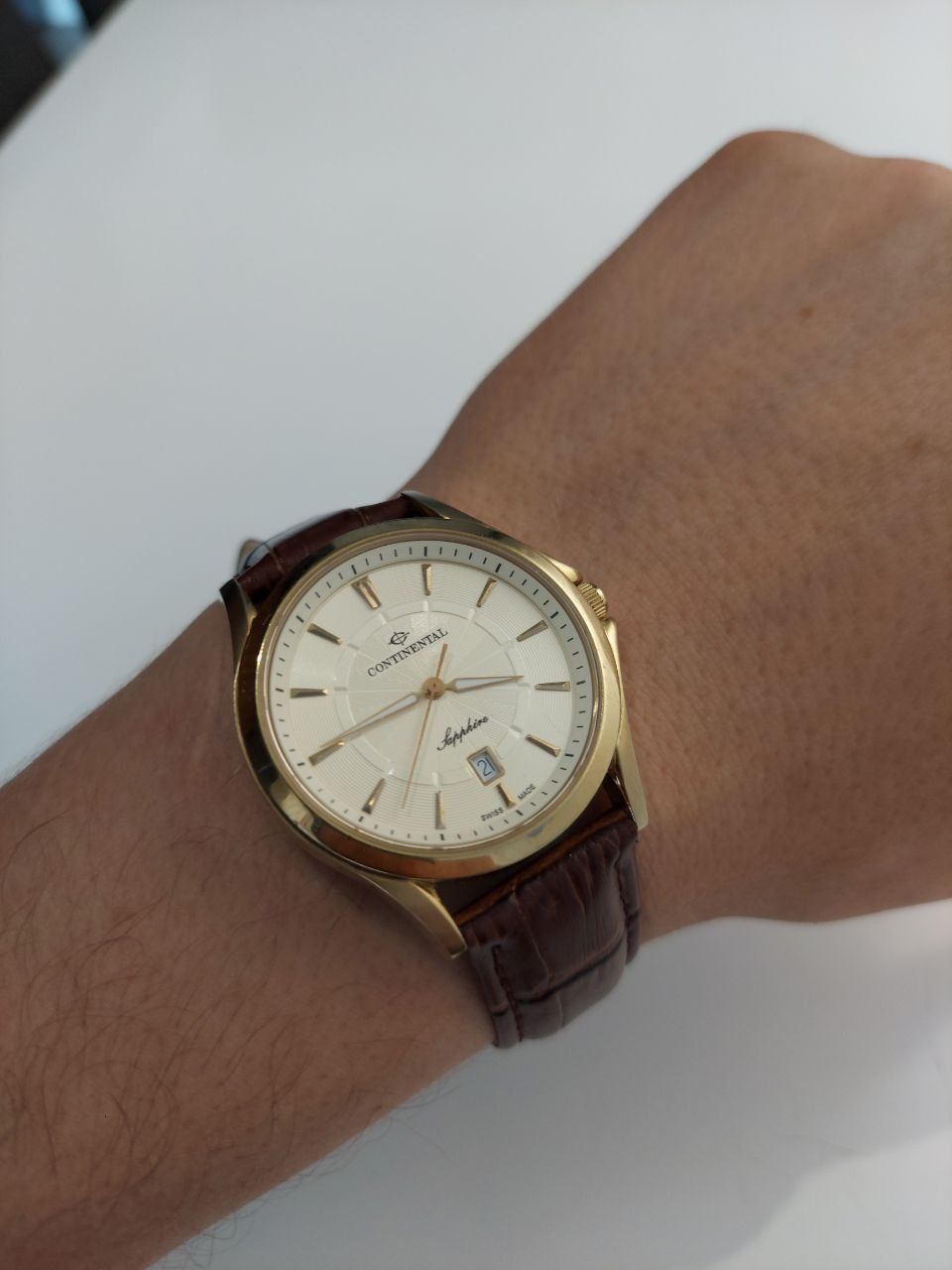 Швейцарские кварцевые мужские наручные часы Continental Sapphire 1317-