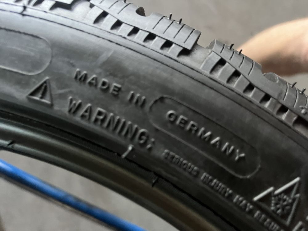265/35/18+235/40/18 R18 Michelin Pilot Alpin PA4 4шт нові зима