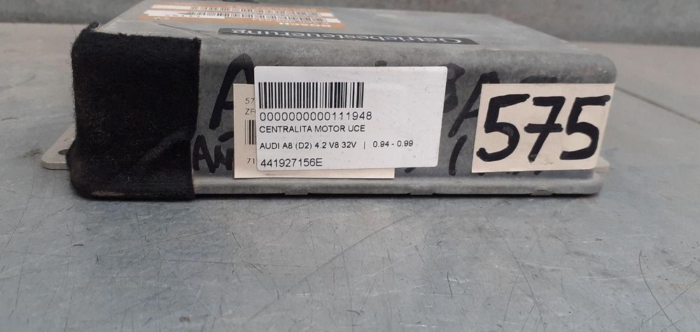 CENTRALINA DO MOTOR UCE AUDI A8 D2