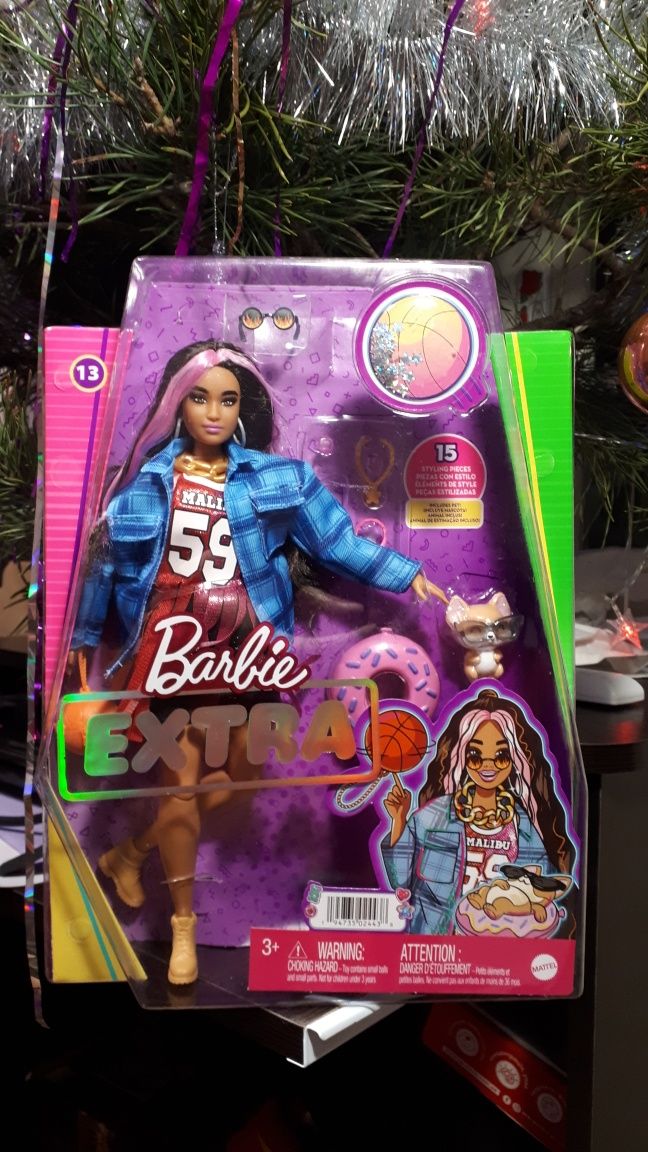 Кукла Барби Экстра 13 в баскетбольном трикотажном платье и с домашним