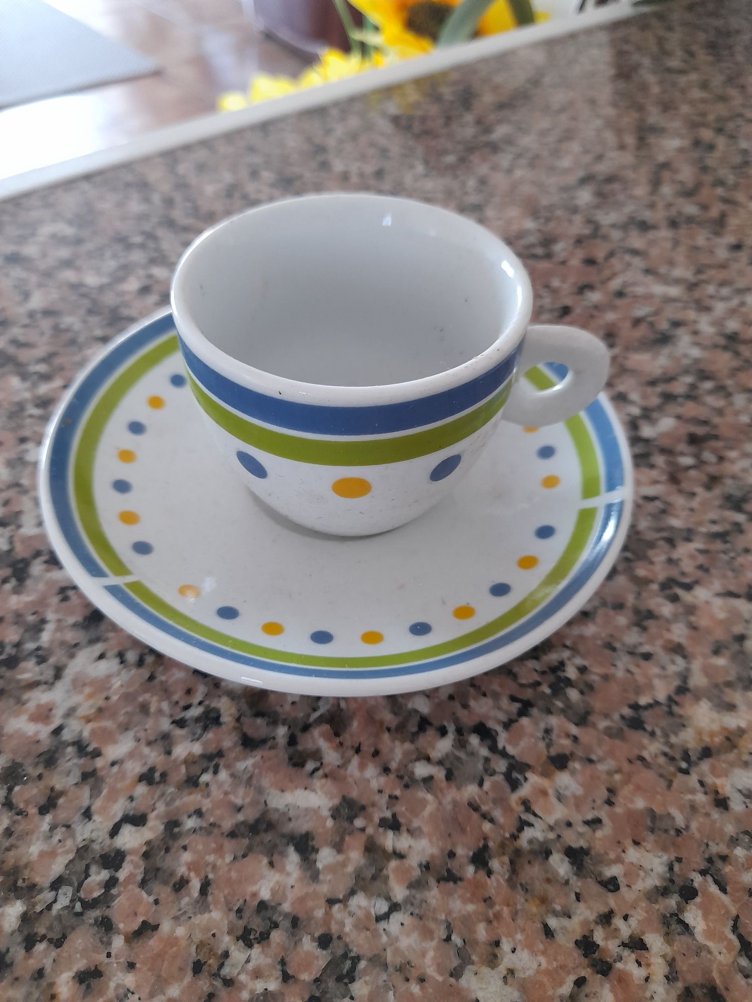 6 chavenas de cafe. Preço negociavel. 10 euros