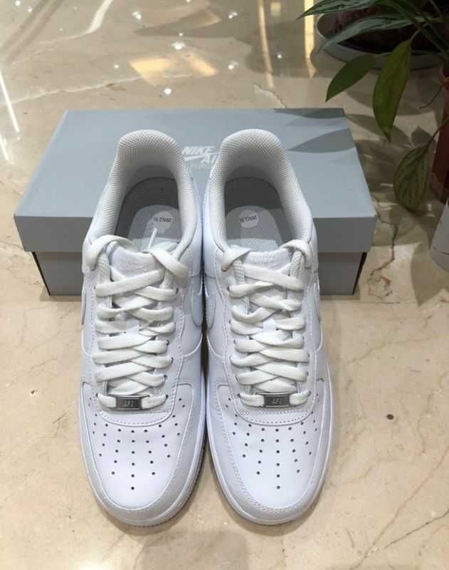 Uniseks/Trampki/Damskie/Nike Air Force 1 Low '07 White R.44.5
