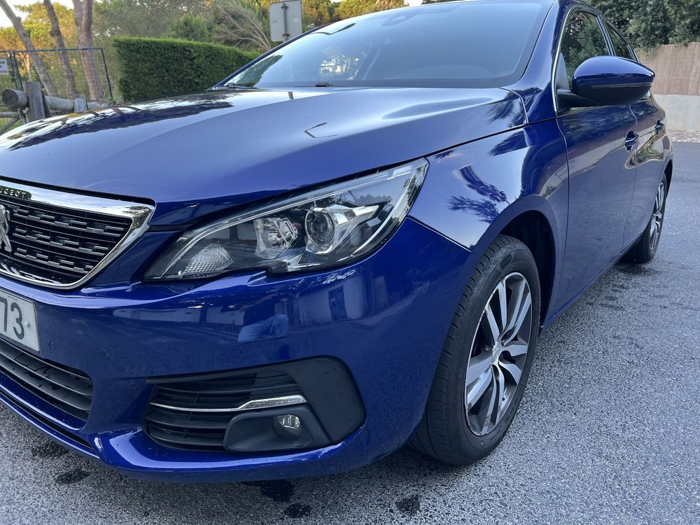 Peugeot 308 1.5 HDI 130 cv Active Caixa Automática