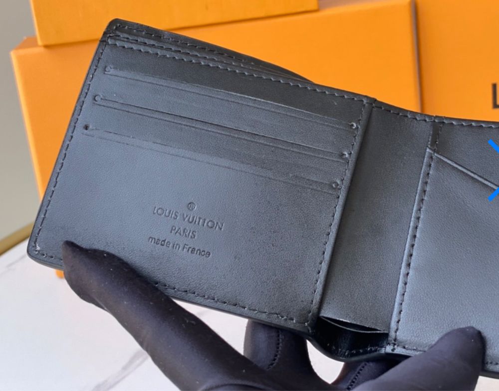 Carteira Louis Vuitton