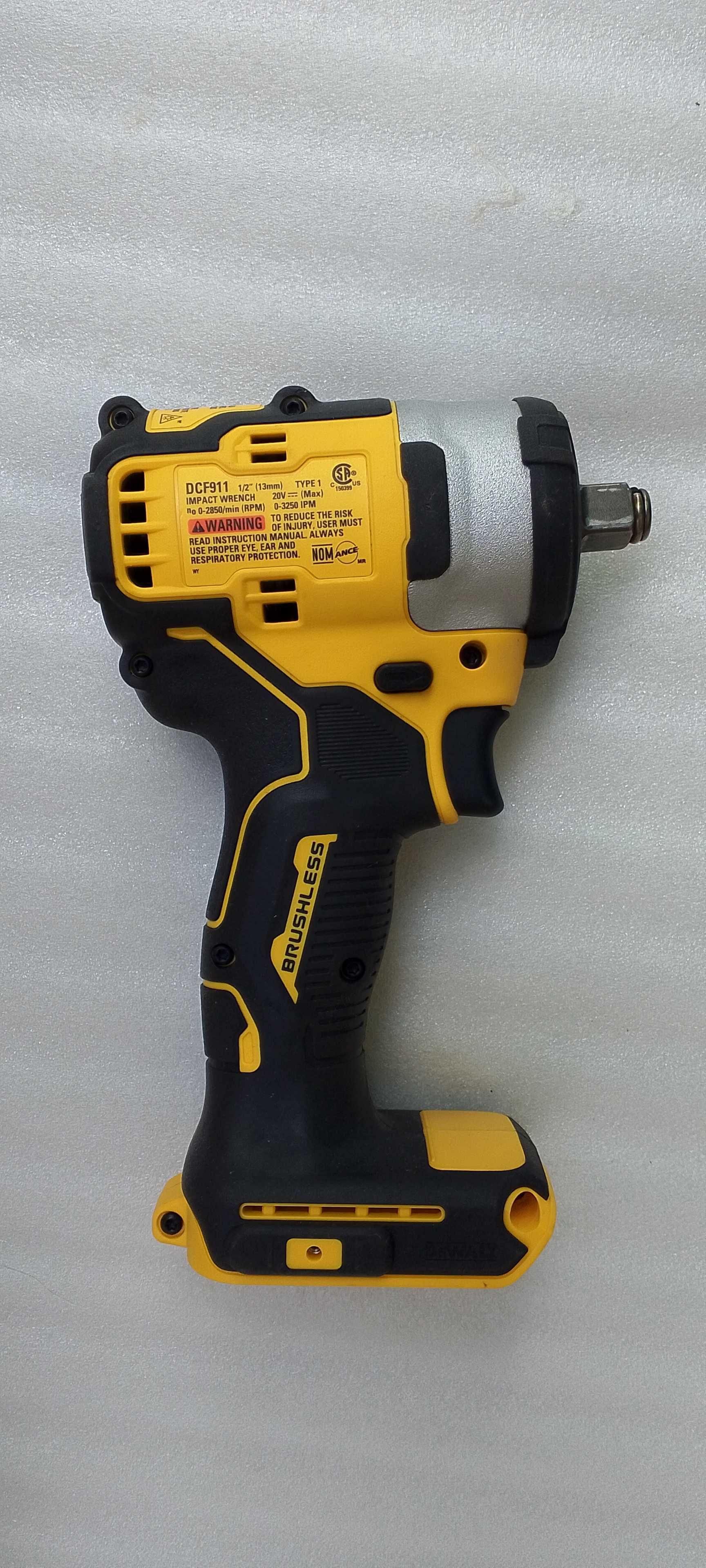 Акумуляторний гайковерт DeWALT DCF911, квадрат 1/2