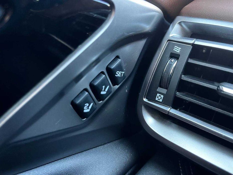 Субару Оутбек 2,4 бензин автомат 2021