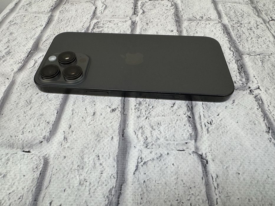 Iphone 16 Pro Max 256gb neverlock E sim Black Titanium 1040$