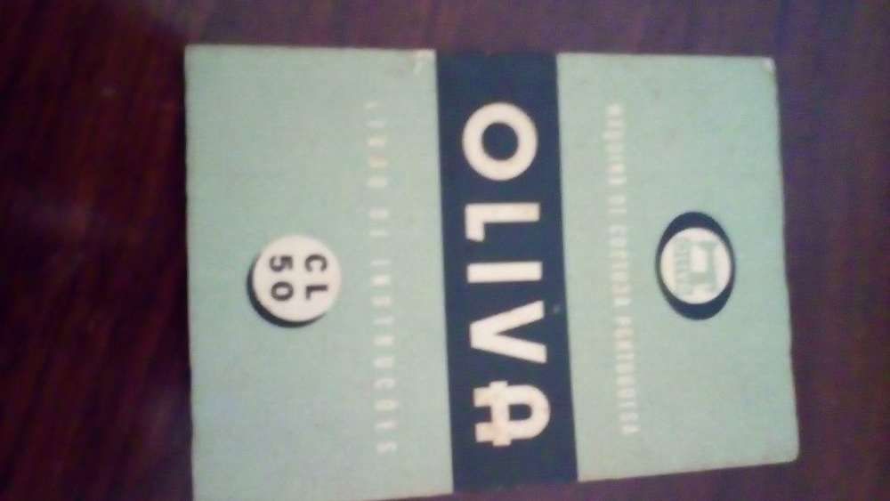 Maquina de Costura OLIVA CL 50 Como Nova