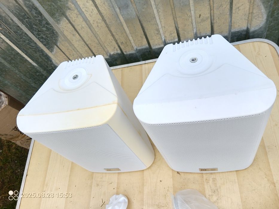BG050 dwudrożny system głośników bass reflex 120 watt 

Cena 139 zl

G