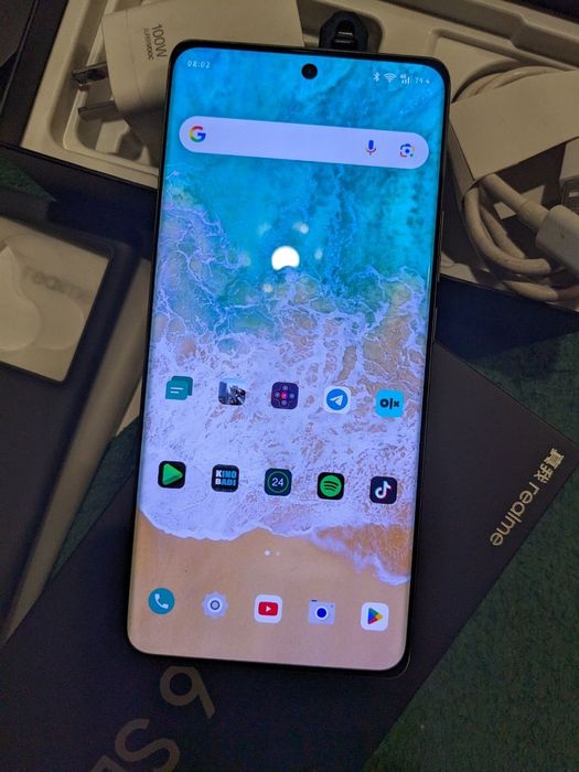Realme GT neo6 Se 16/256.