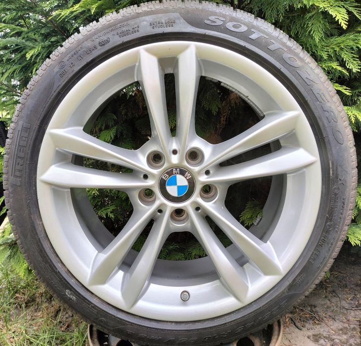 Felgi oryginał BMW F30 F31  8Jx18 ET34 5x120 Opony zimowe 225/45R18