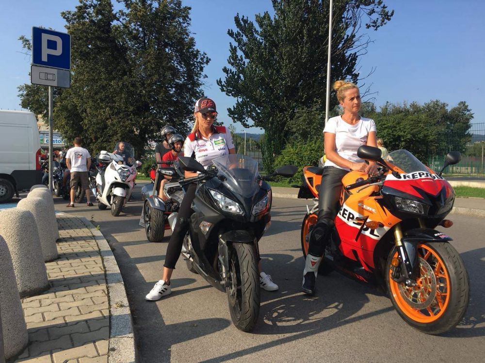 Jak Nowa —Sprzededam Honde CBR 600 RR