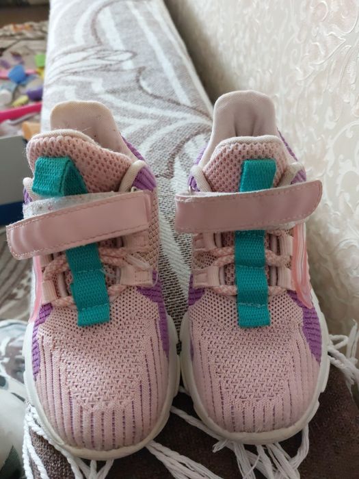 Продам кроссовки детские, текстильные кроссовки детские, девочке кросс
