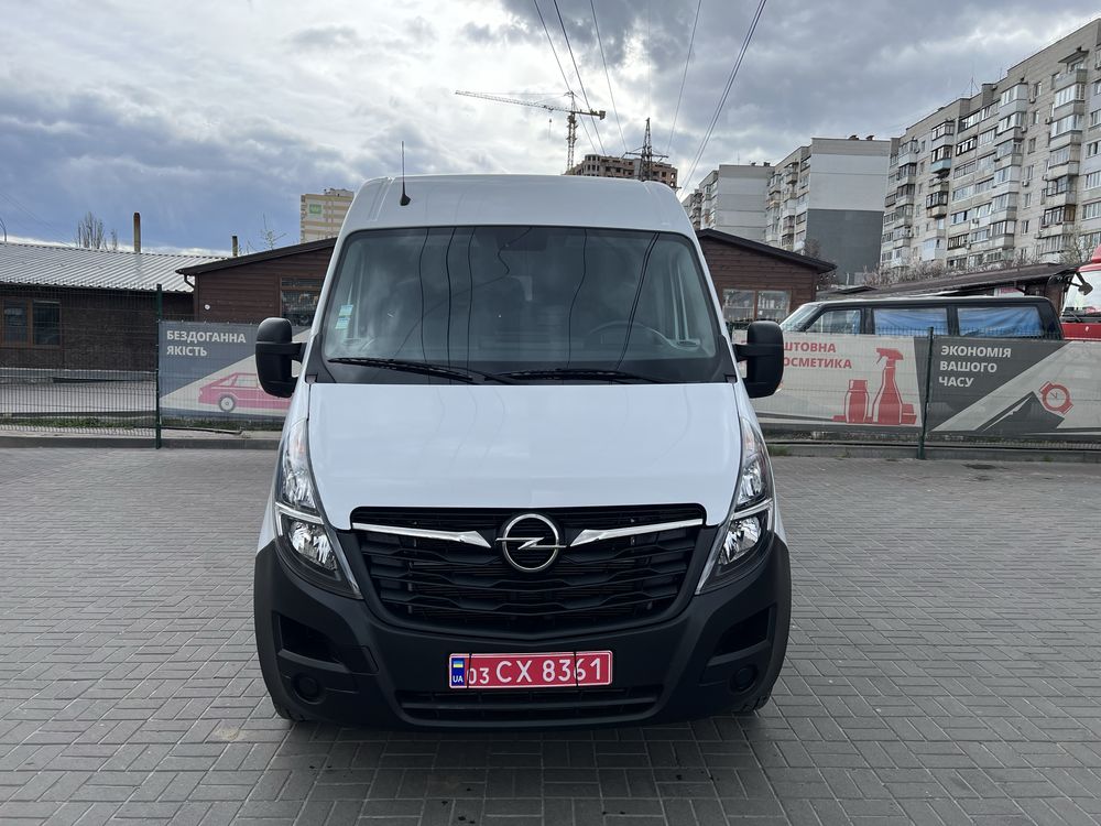 Свіжопригнаний Opel MOVANO!