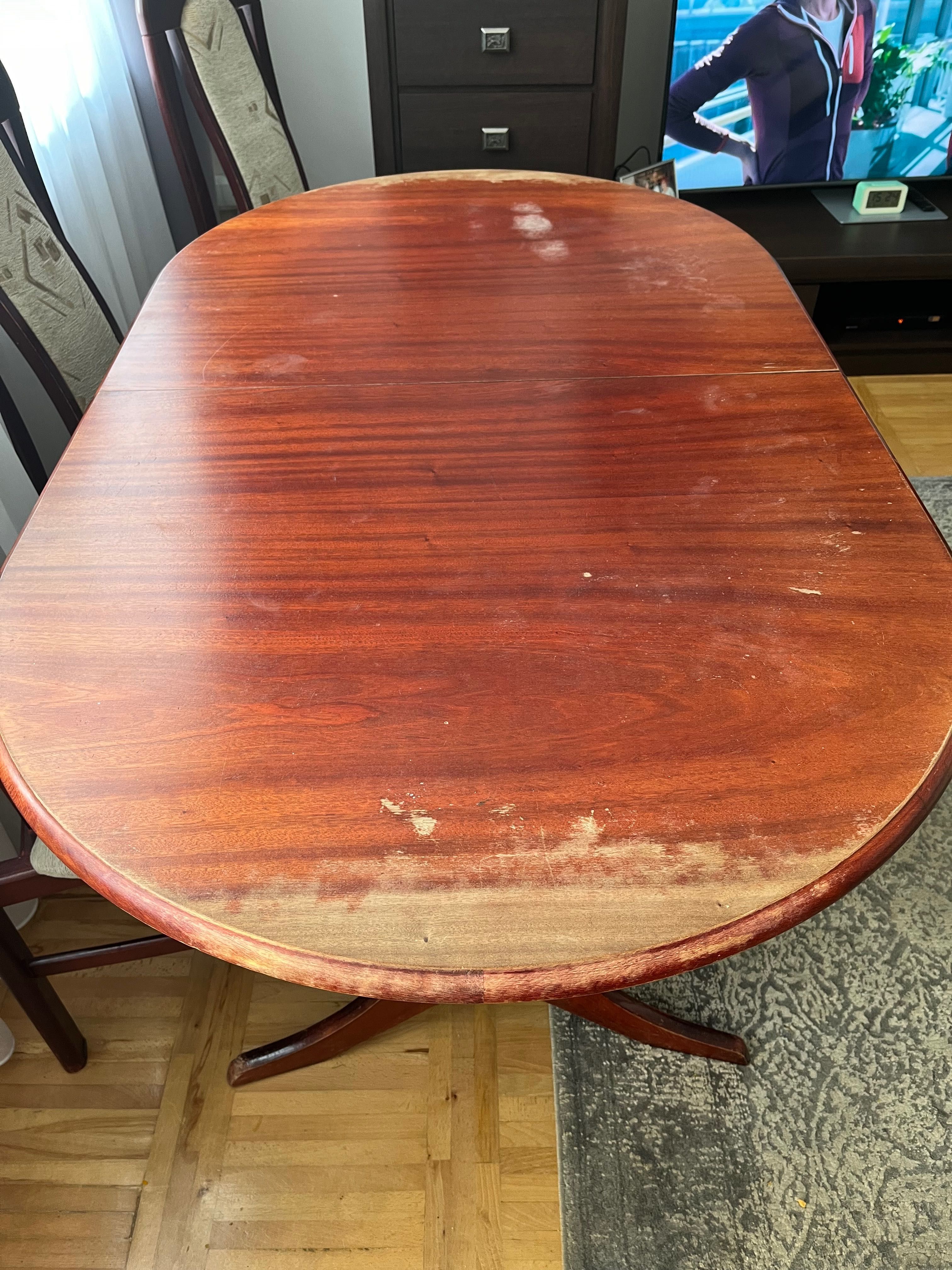 Stół drewniany owalny