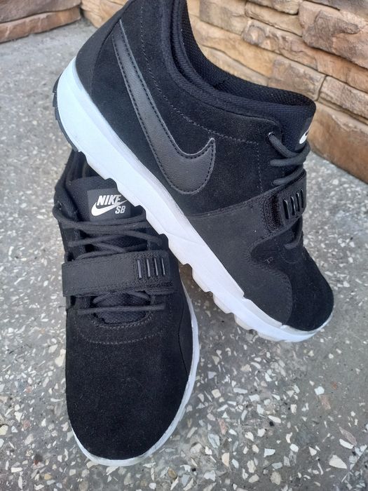 Кросівки Nike 43 розміру
