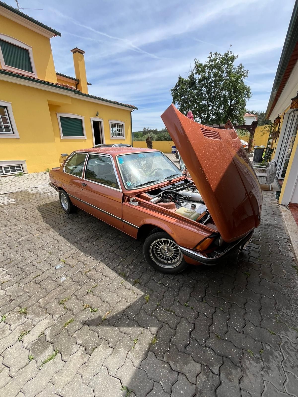 BMW E21 320i Motor M10