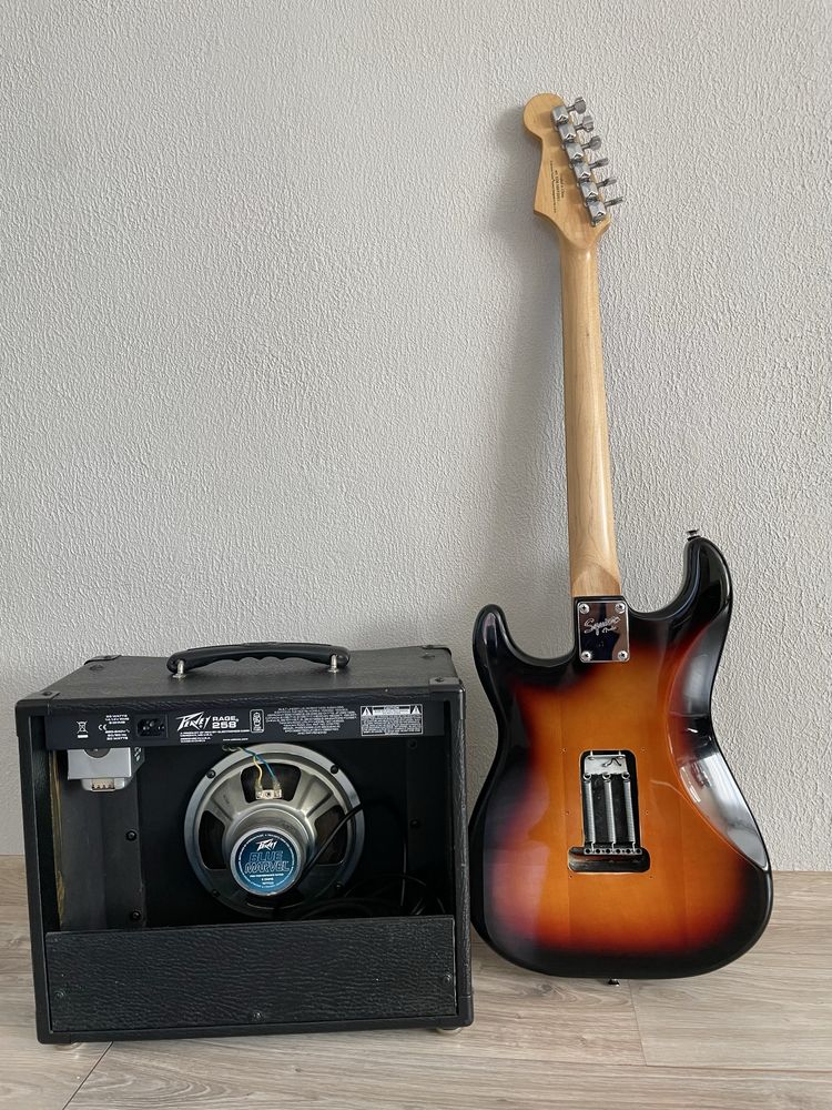 Zestaw gitara elektryczna Squier + wzmacniacz Peavey Rage 258 combo