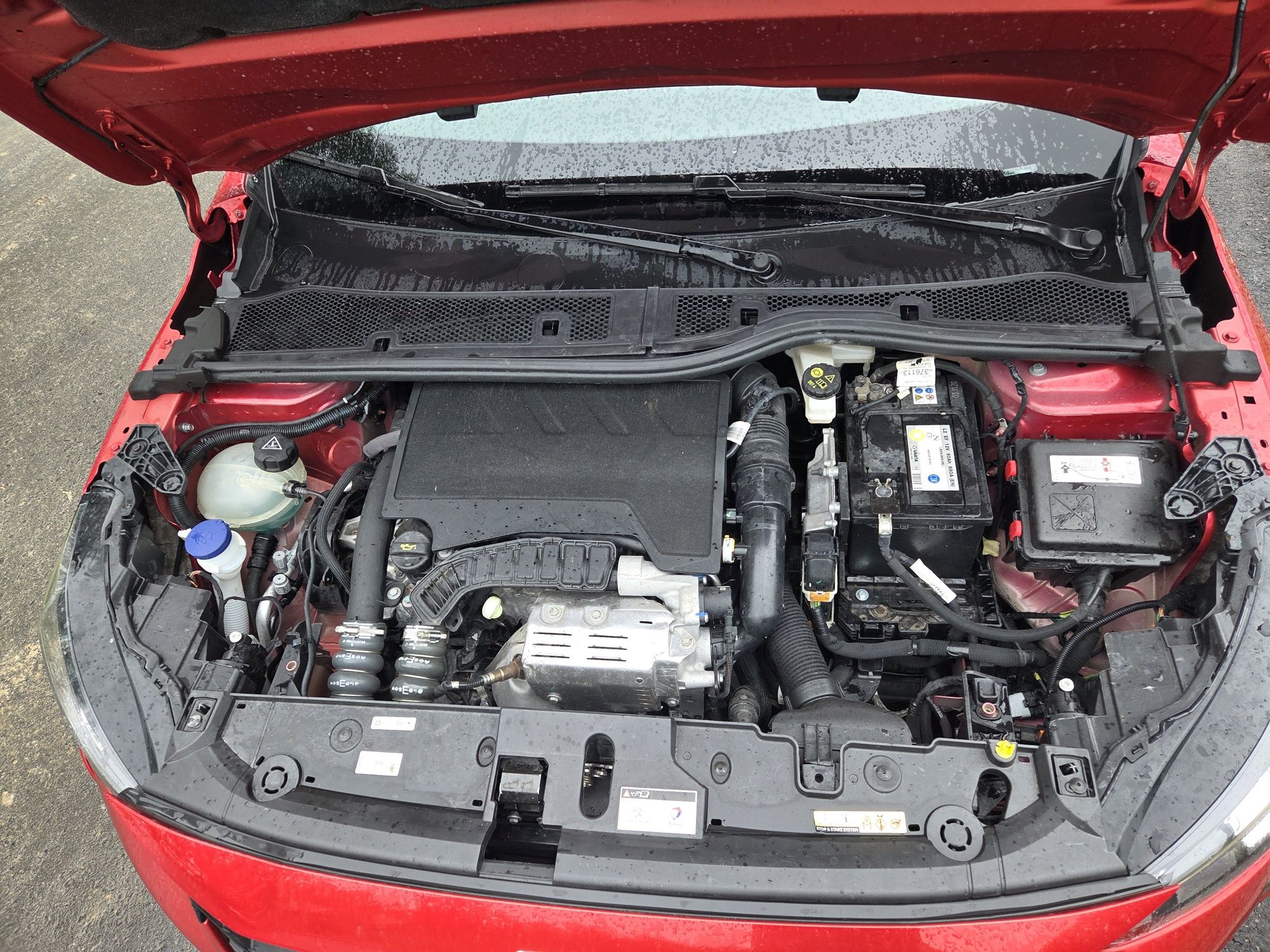 Peugeot 208 1.2 benzyna rok 2020