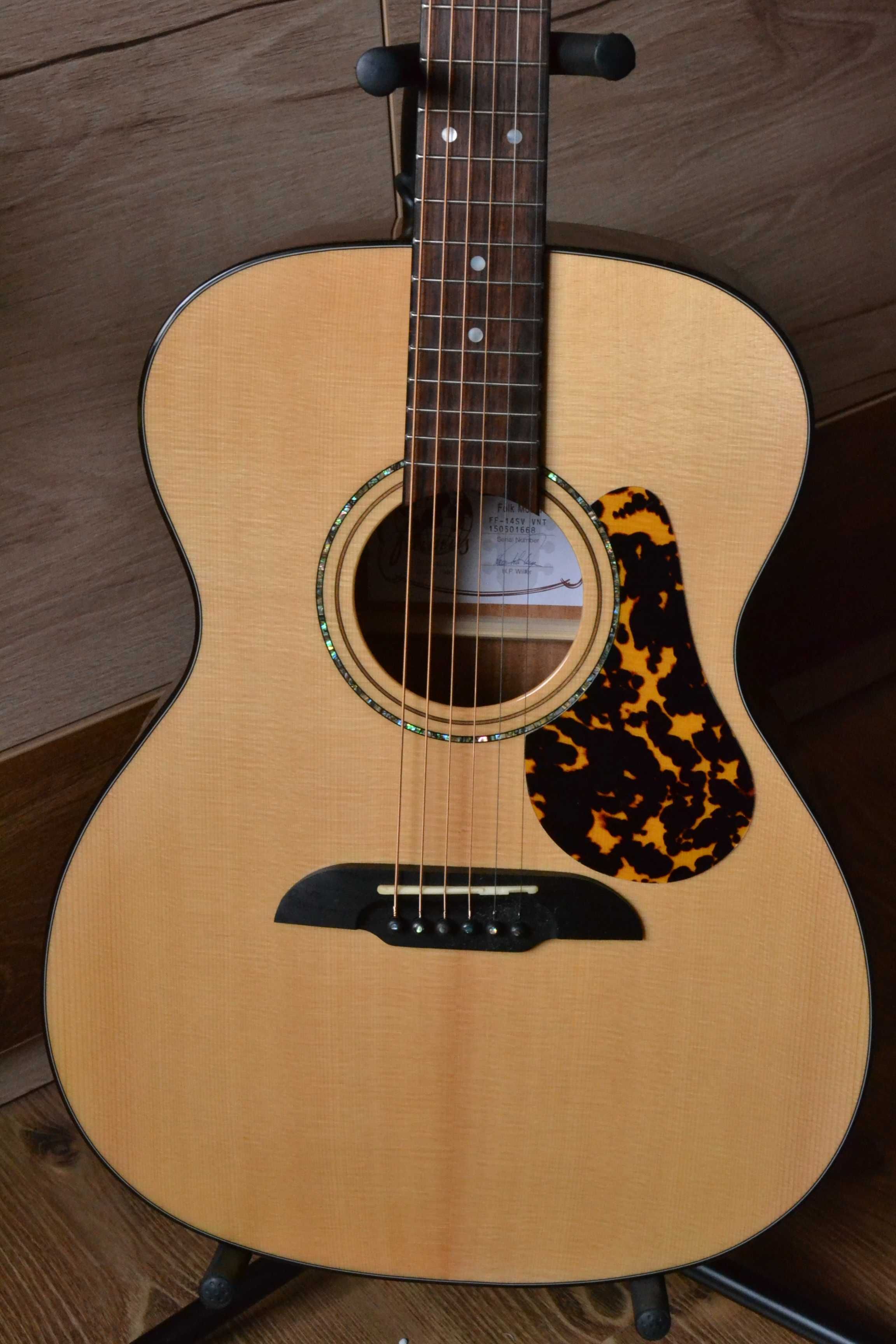 Gitara akustyczna Framus