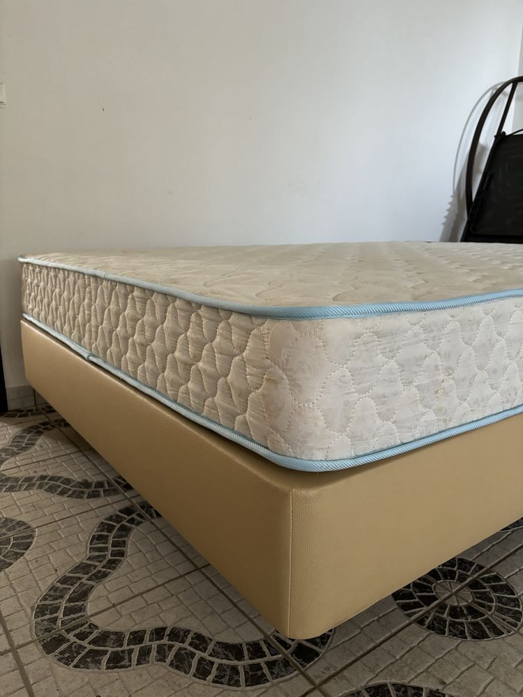 Colchão + Sommier 140x190 cm