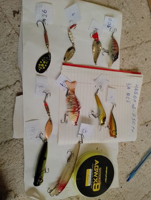 Рыбальске спорядження розпродаю комплектами воблеры блесна лески спине